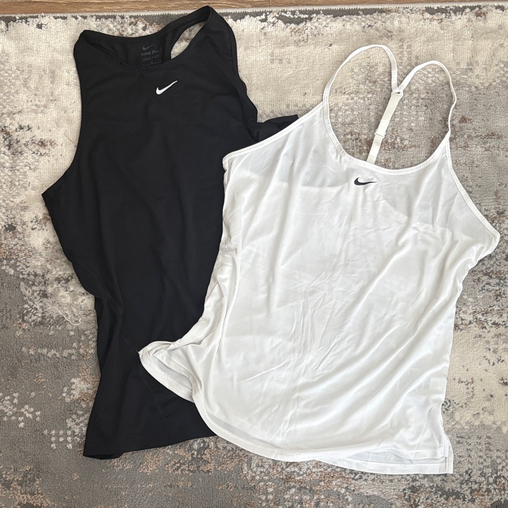 Nike Women's Black and White Tank Duo